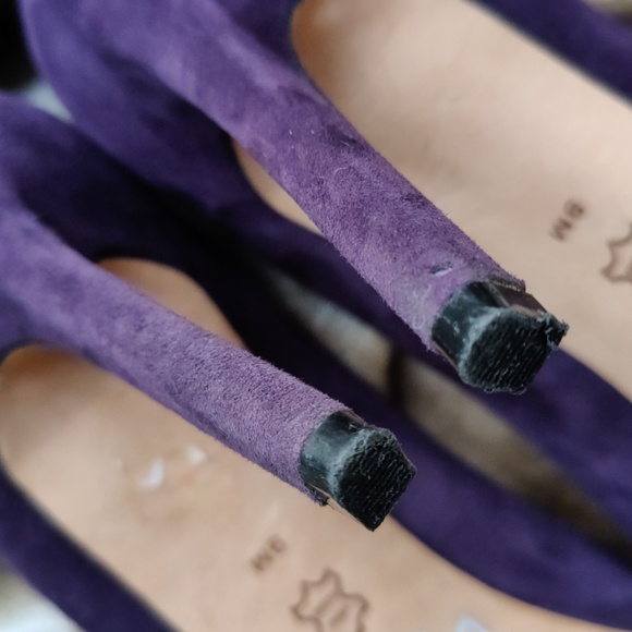 Joan & David Dawilma Leather Suede and Leather Sole Pump, Size 9 - Picture 11 of 12